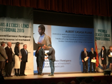 El President Mas lliura el Premi al Dr. Albert Casasa